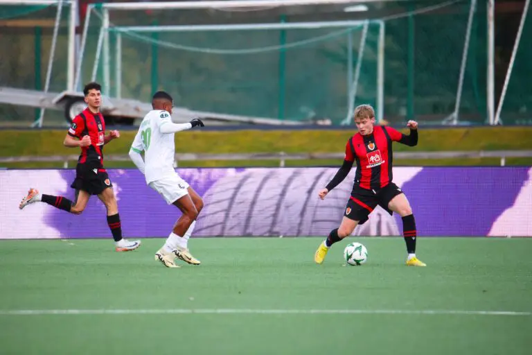 Mynd 11 af 13